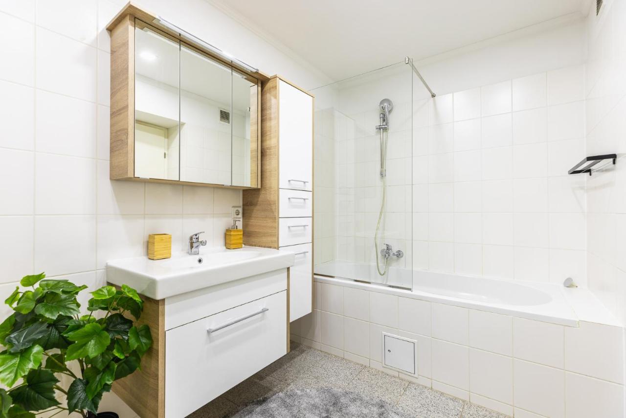 Live Centrally In A Spacious And Modern Apartment In Vienna Exterior photo